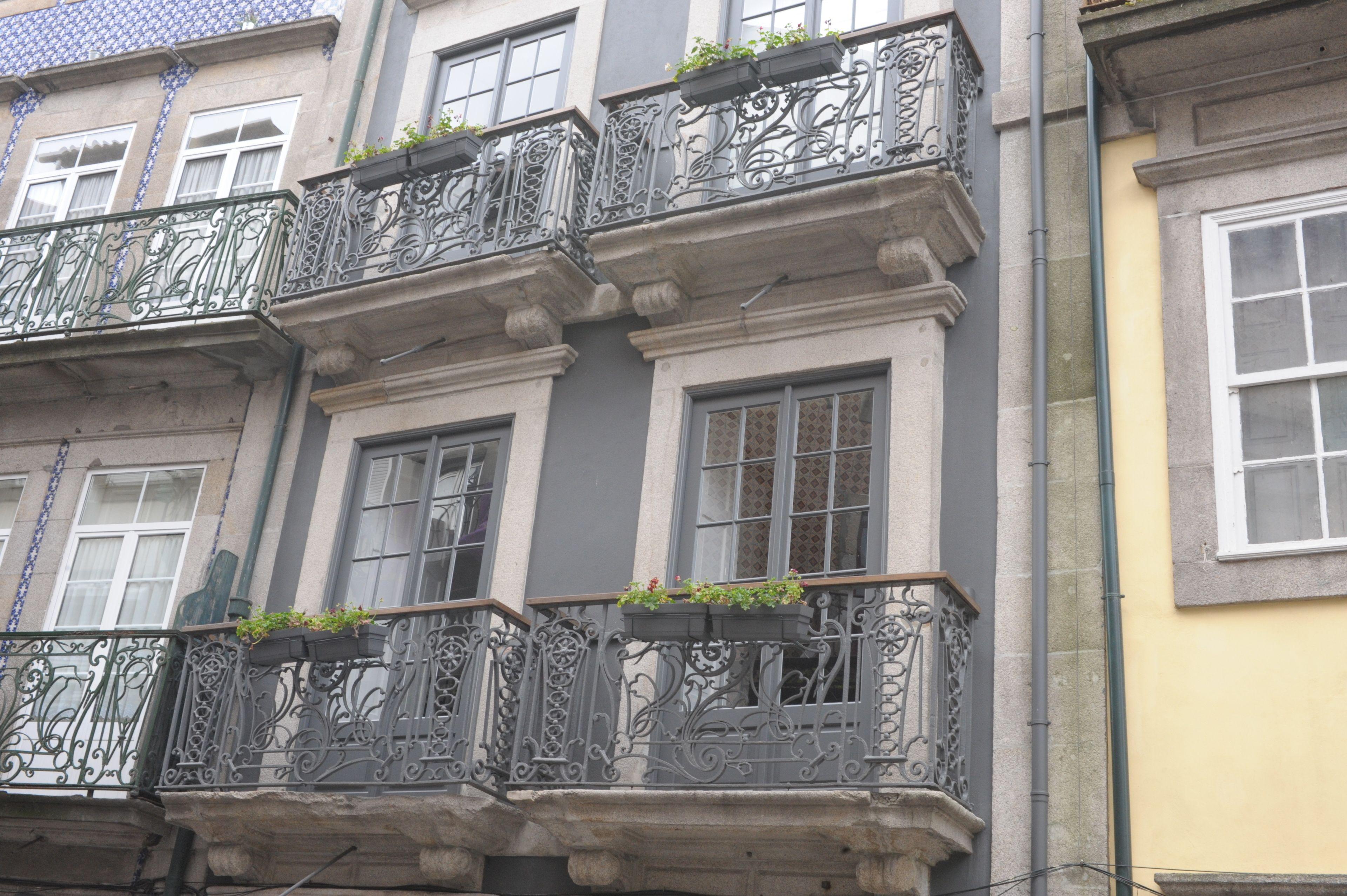 Mo House, Porto